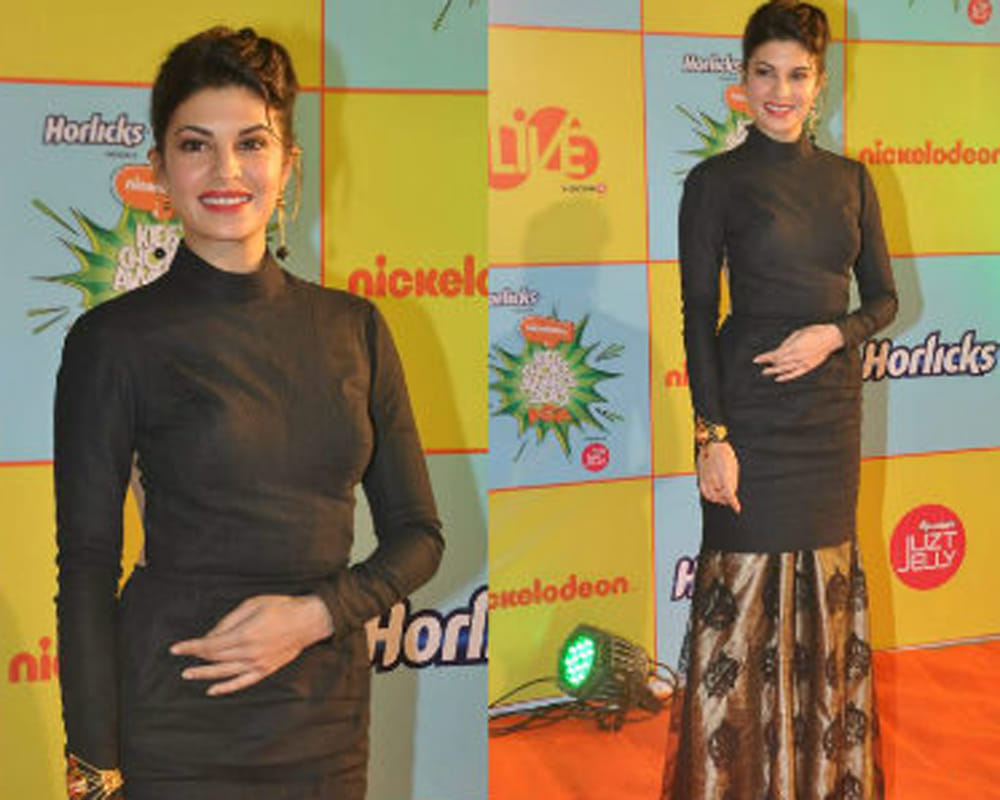 worst dress sense of Jacqueline fernandes