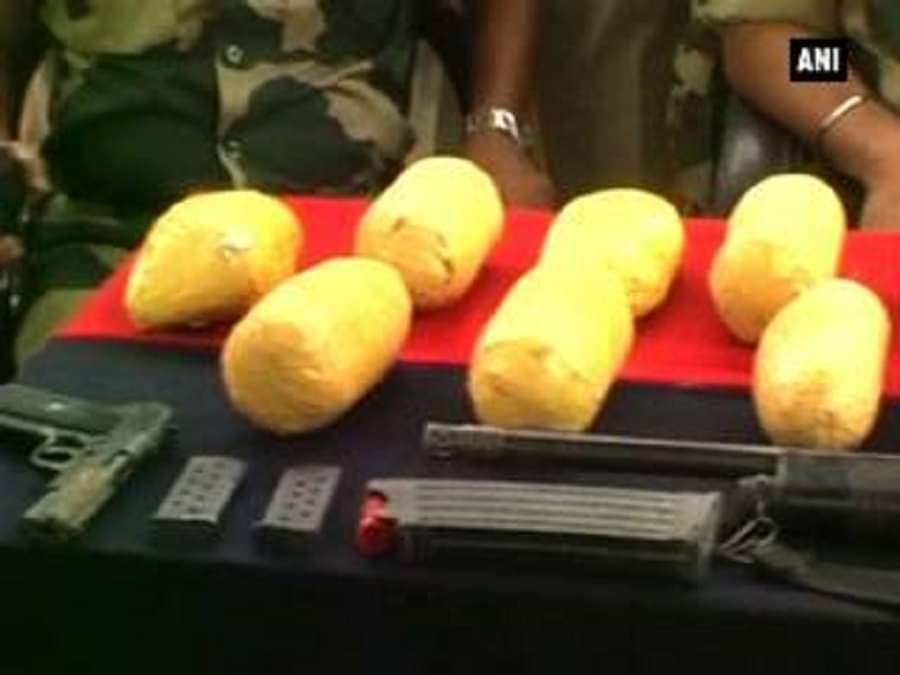 पाकिस्तानी तस्कर