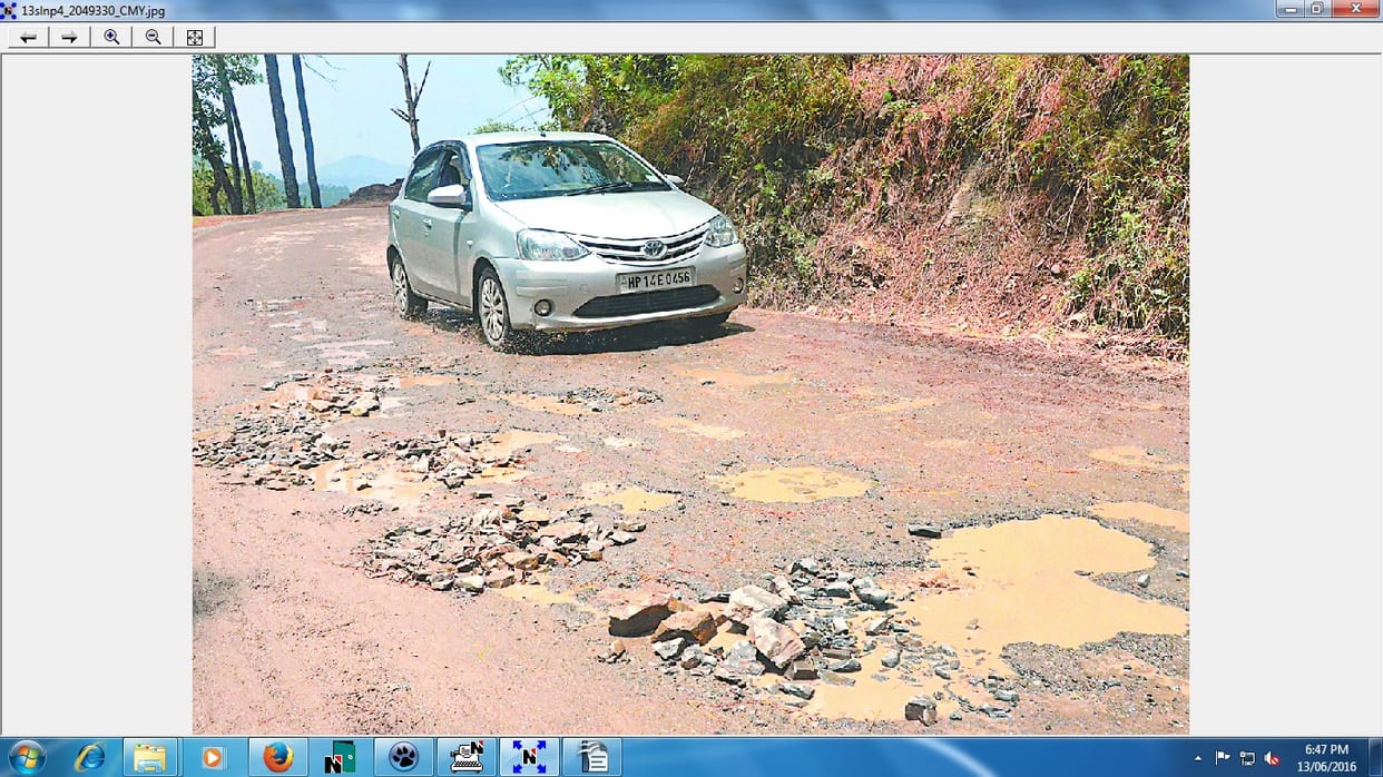 Road not safe in solan city