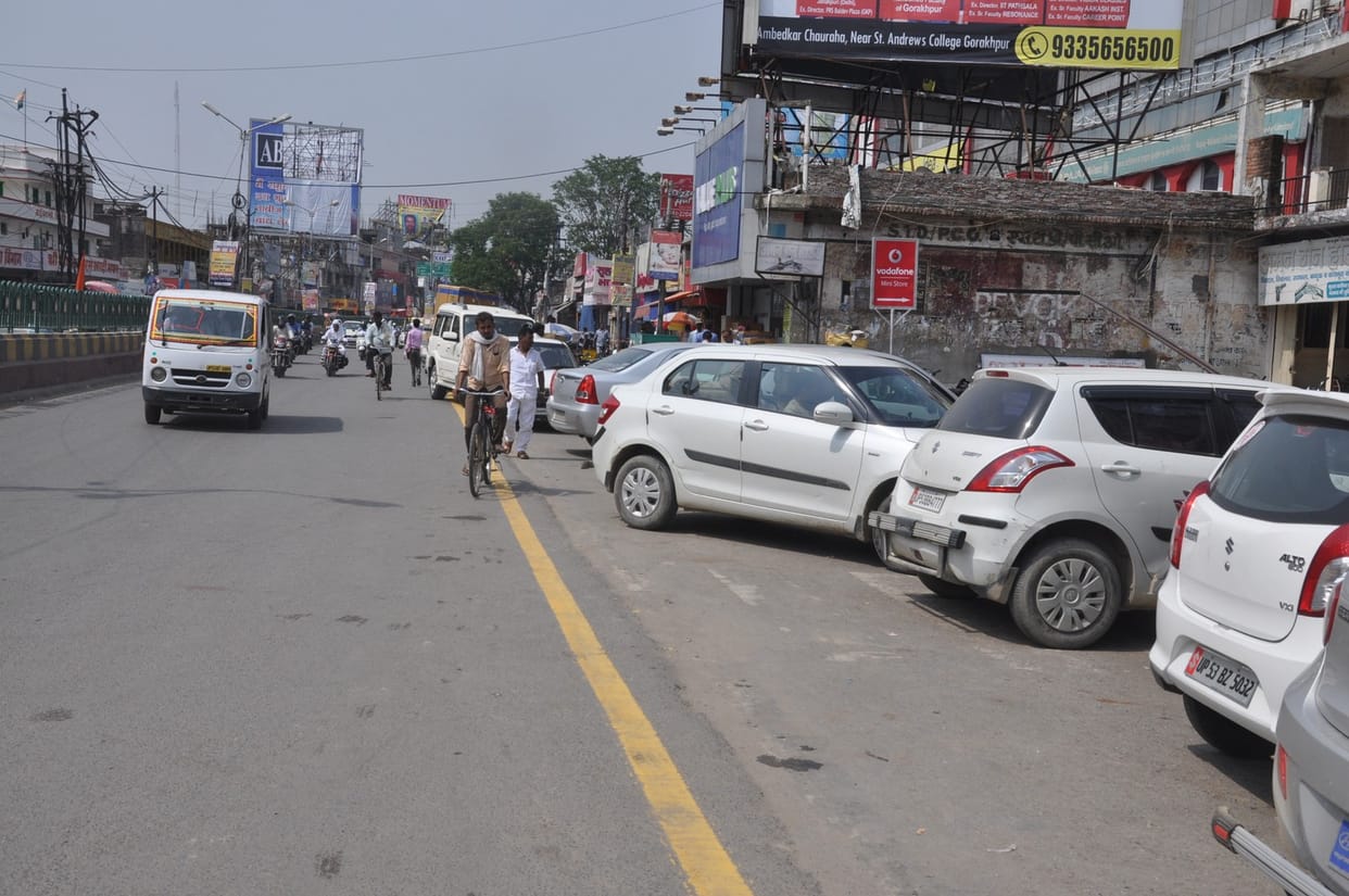 Yellow line has made to control the jaam