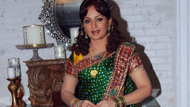kapil sharma show fame bua upasana singh left krishana show comedy nights bchao