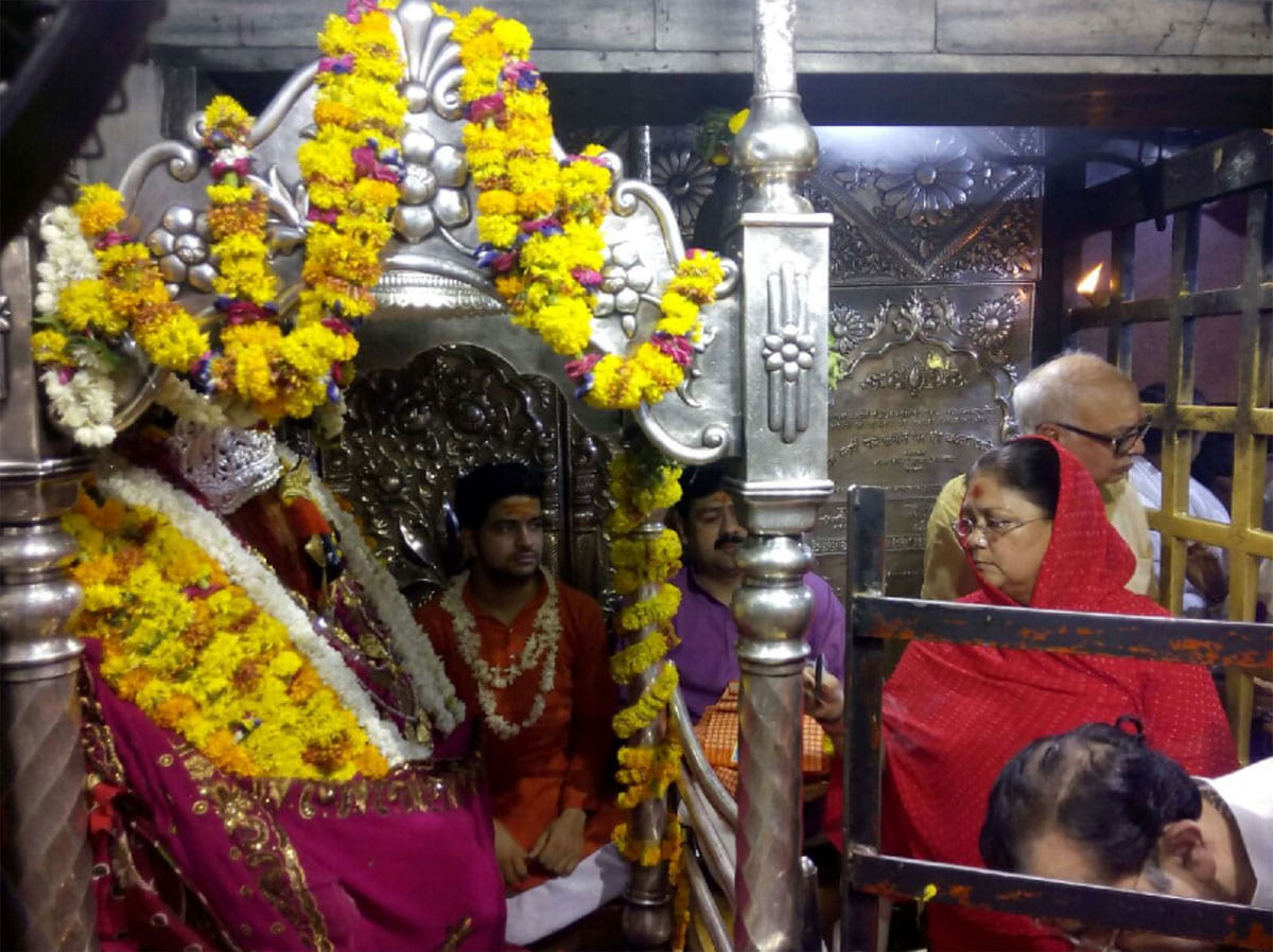 vasundhara raje reached to vindhyavasini