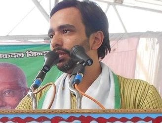 Not chosen by giving money to get tickets: Jayant
