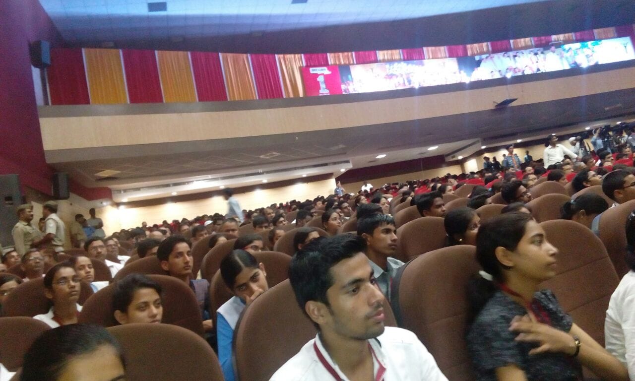 amar ujala medhavi chhatra sammelan in lucknow