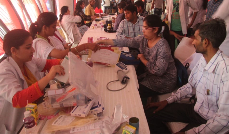 blood donation camp by amar ujala foundation, 490 people donated blood