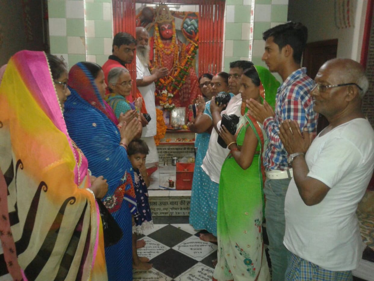 People worshiped lord Hanuman