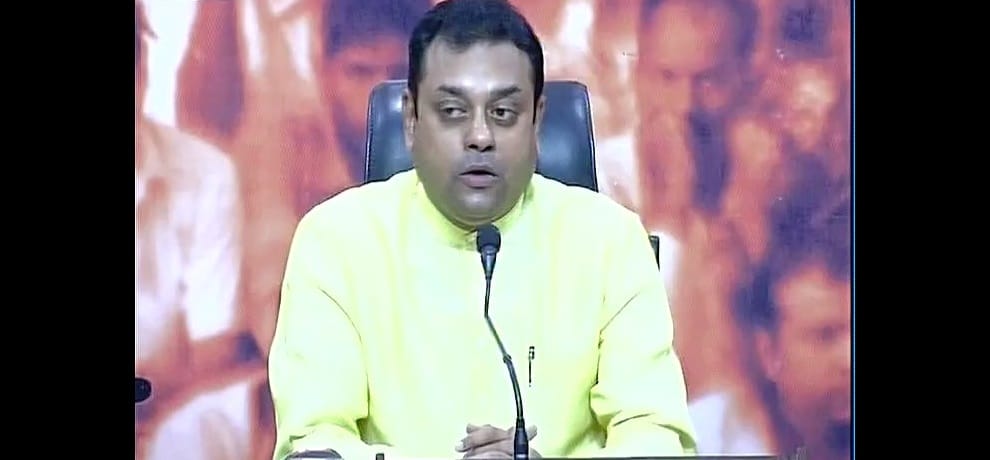 When Sambit wears Lalu's Kurta