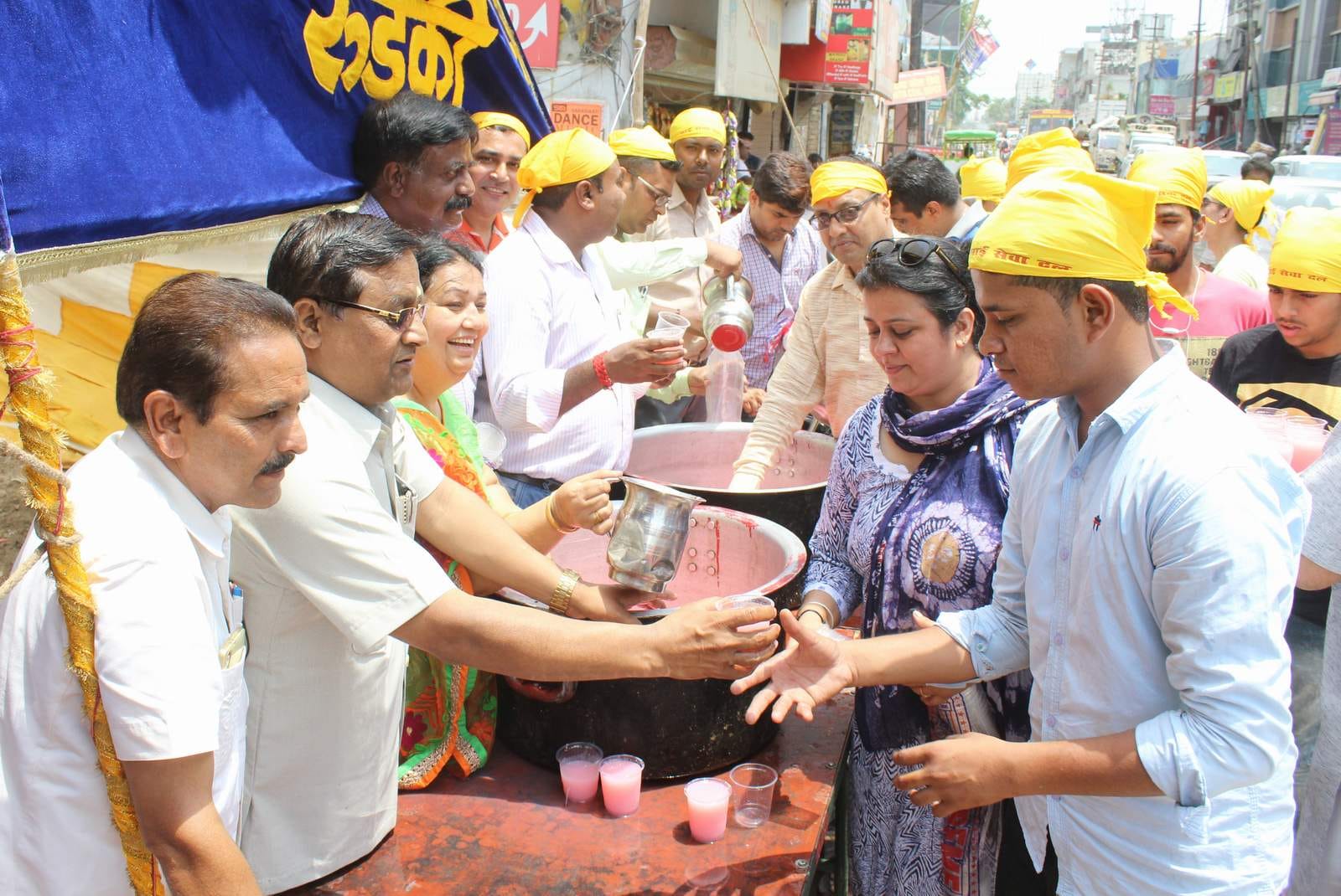 roohafza fresh stock is not available in most cities of northern india