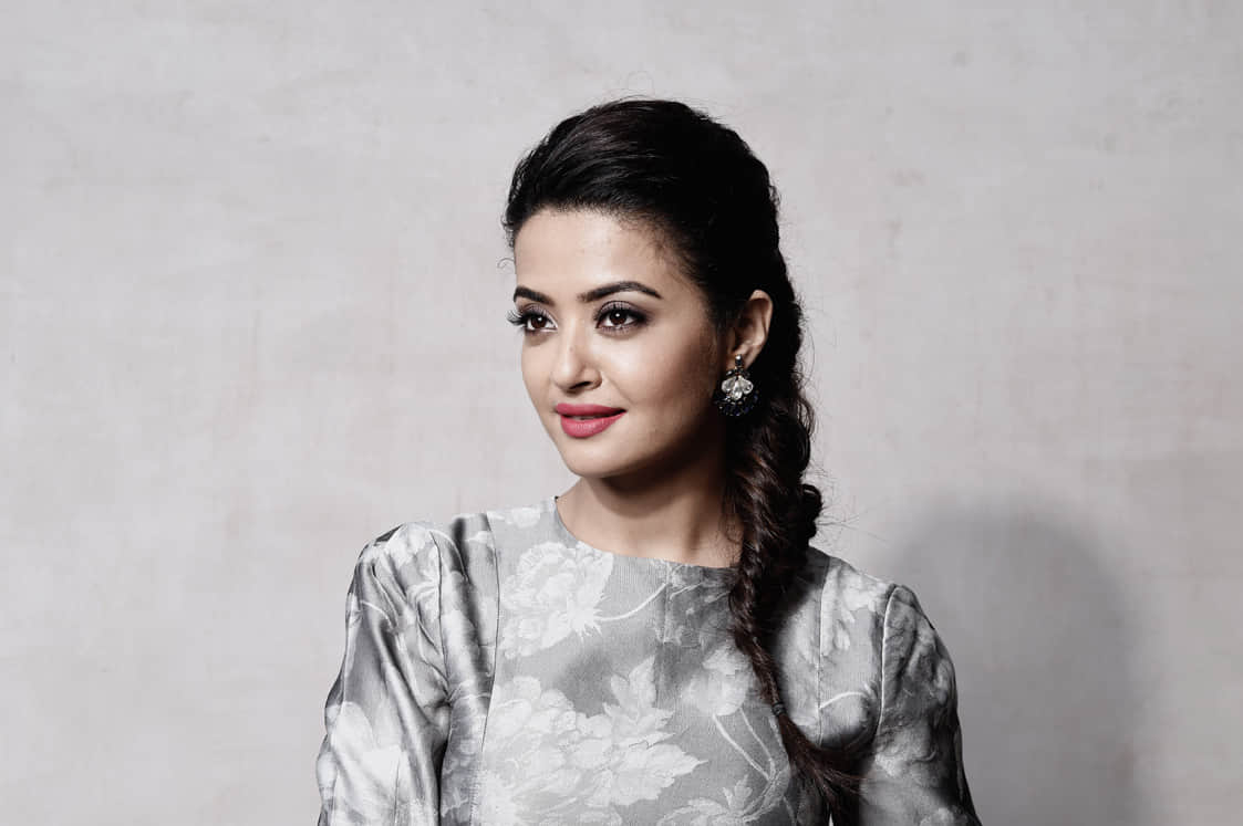 Hate story 2 actress Surveen Chawla speaks on kathua rape case