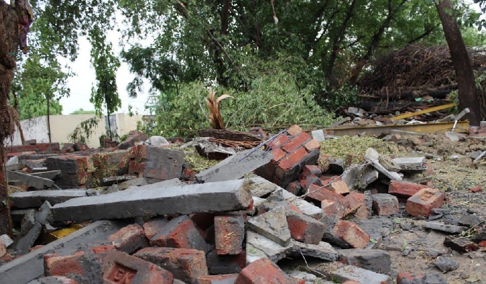 storm and heavy rain in moga, dairy shed dropped, 3 women killed