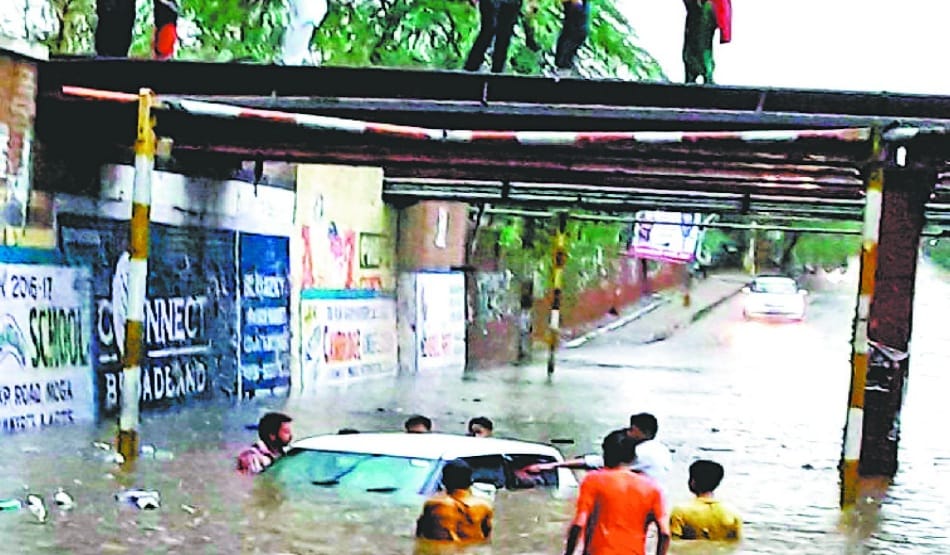 storm and heavy rain in moga, dairy shed dropped, 3 women killed