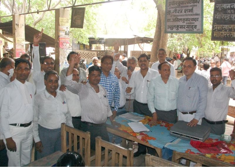 Advocates are desist from judicial work, protesting