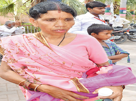 After delivery the woman's condition deteriorates, death