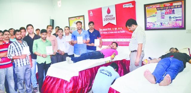 157 Donate Blood in amar ujala's  camp
