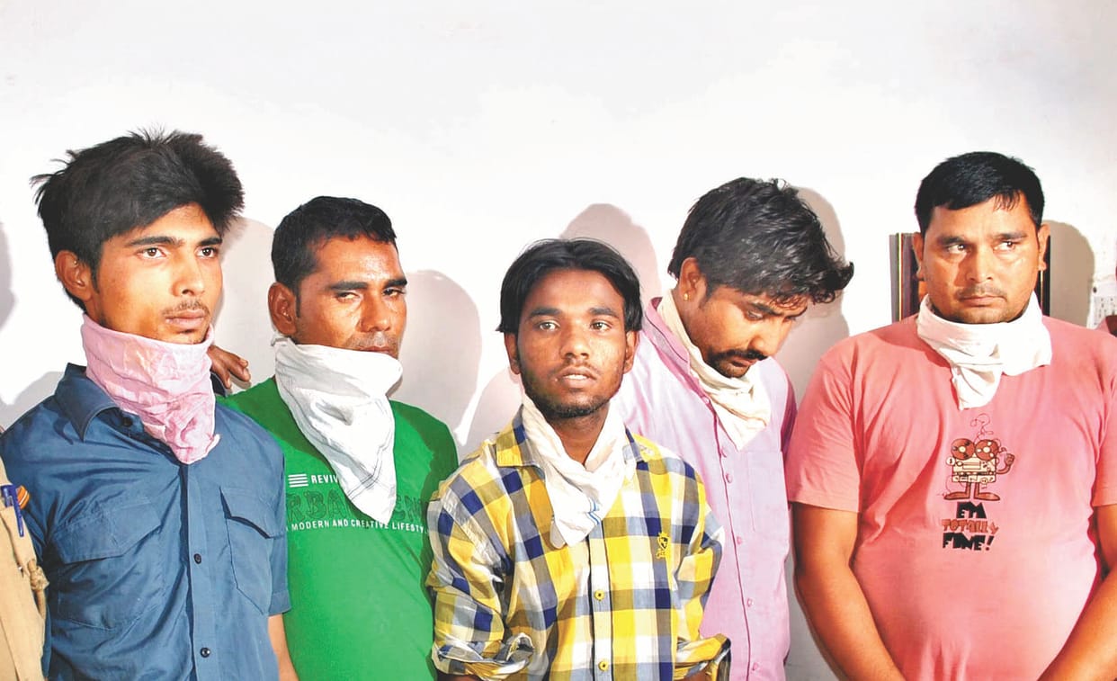 Keeper of the history-son with four robbers arrested