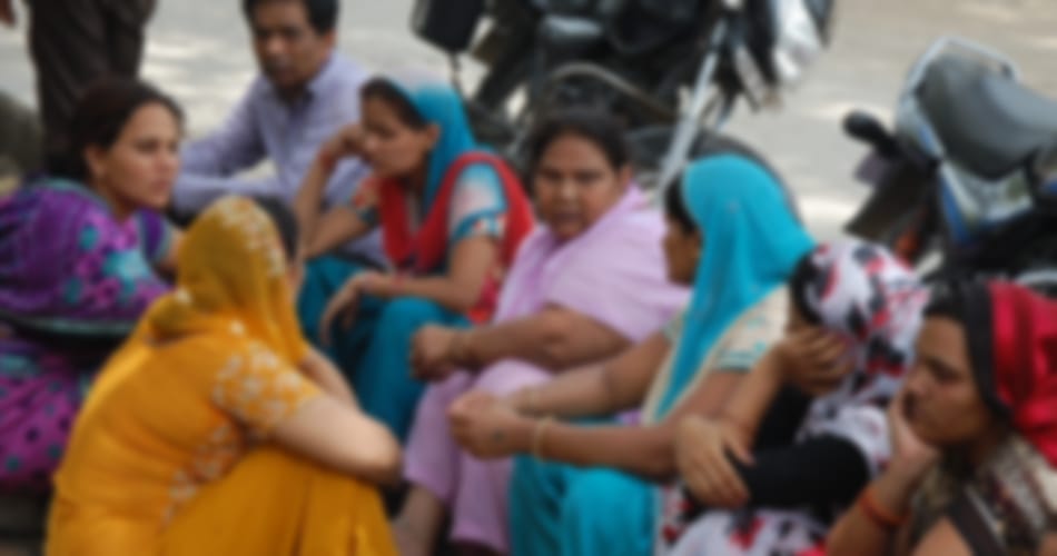 doctor wife sexual relation with clinic boy, both dead body found railway track at panipat