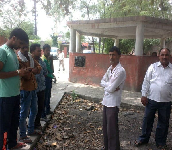 doctor wife sexual relation with clinic boy, both dead body found railway track at panipat
