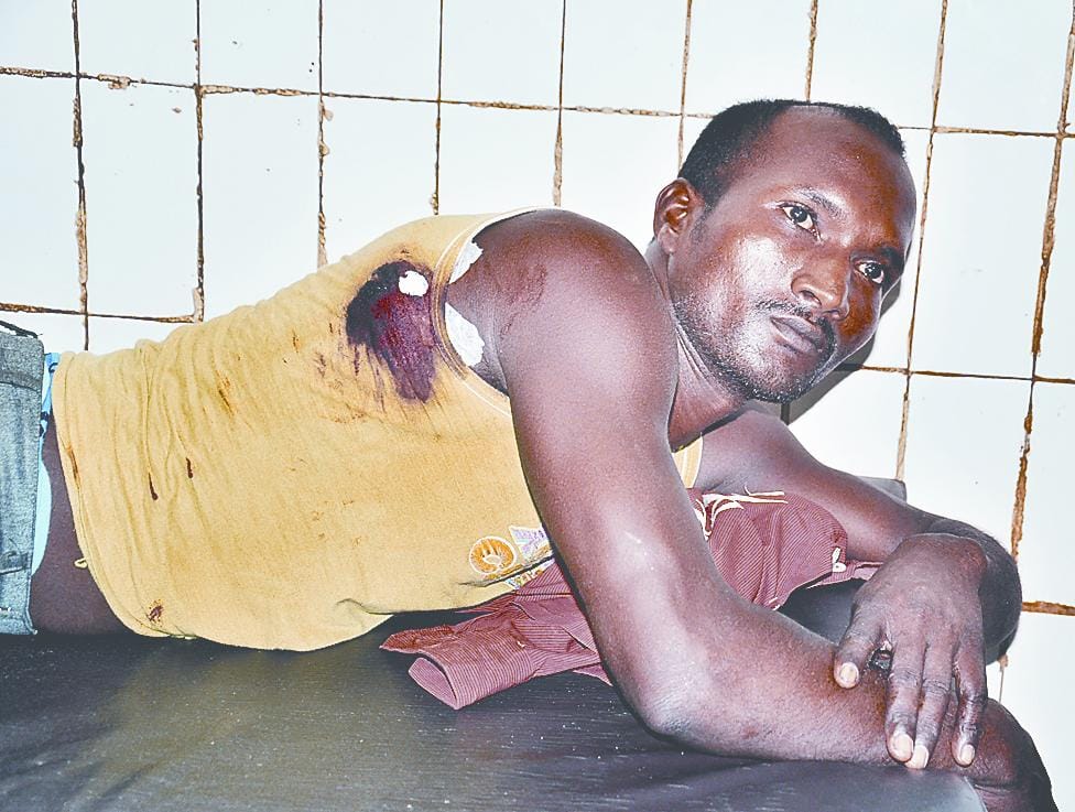 robbers shoot to carpenter at fourlane