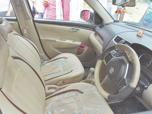 46 lack loot on nh-2 highway in agra