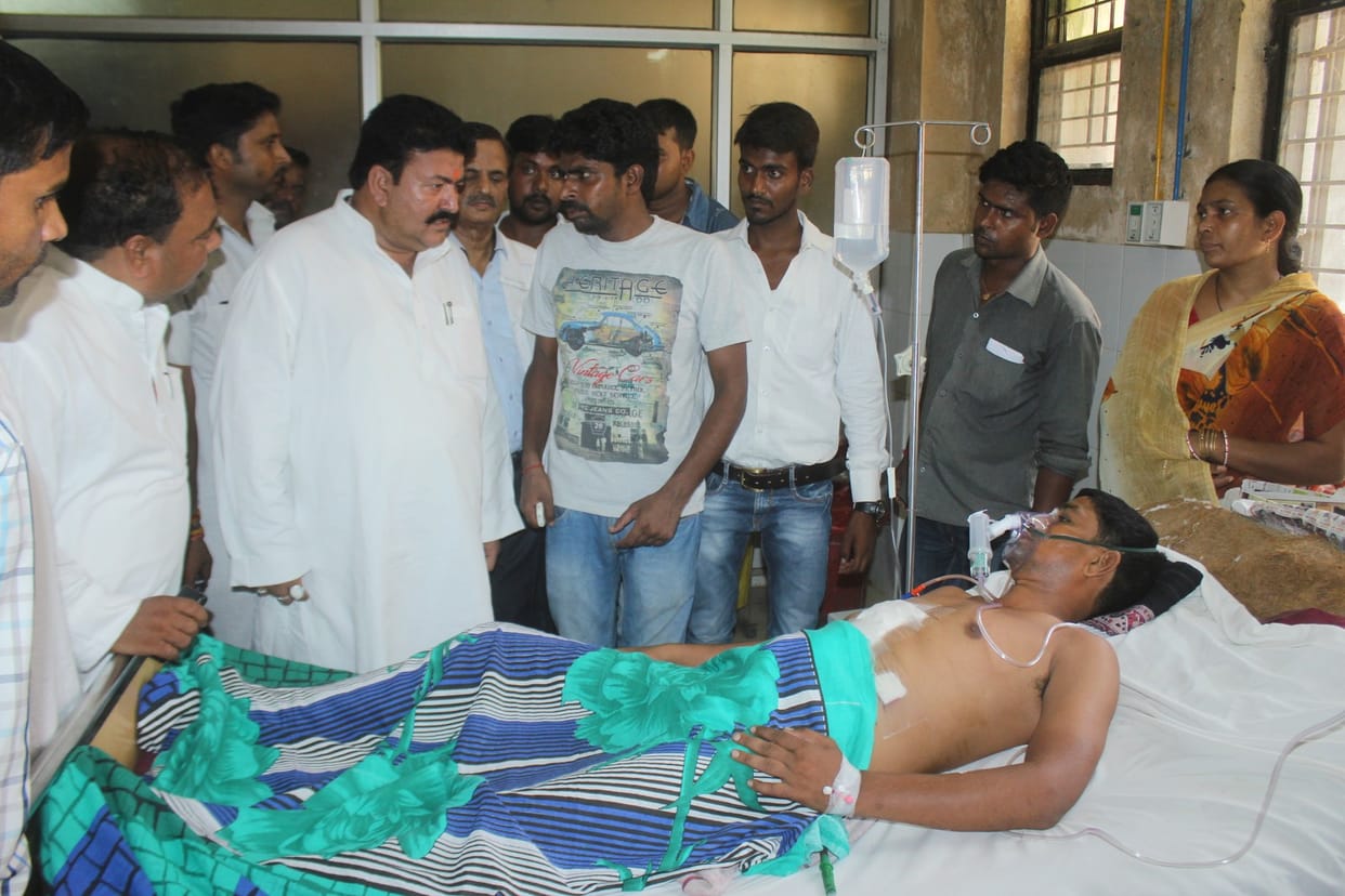 patient says his problem to minister
