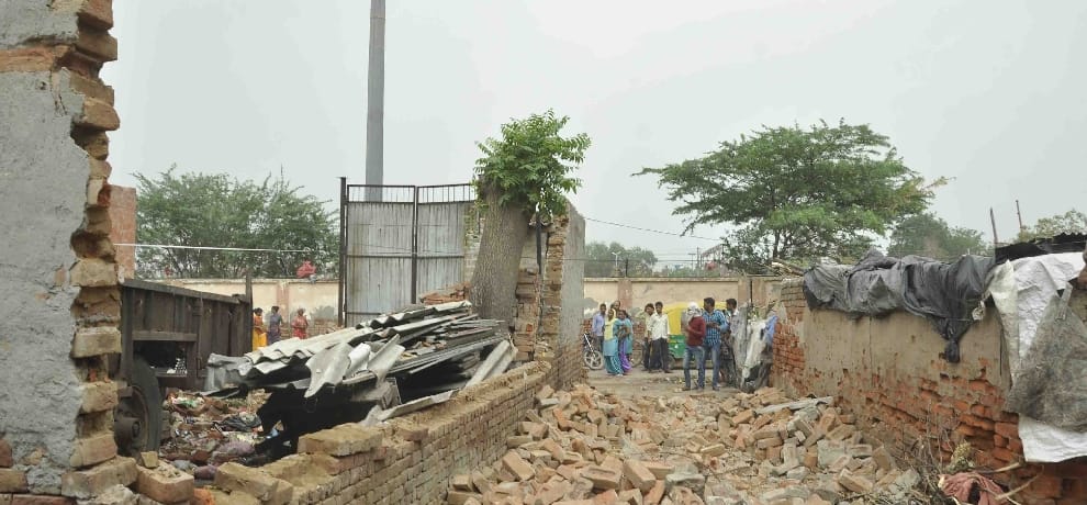 Wall fallen, woman died