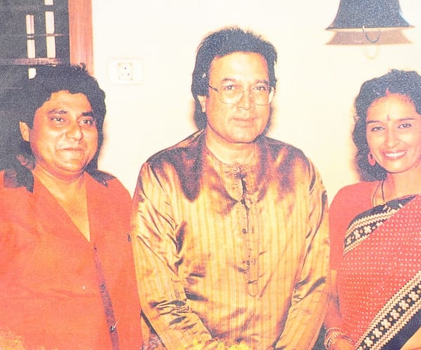 character artist anil saxena died in Lucknow.