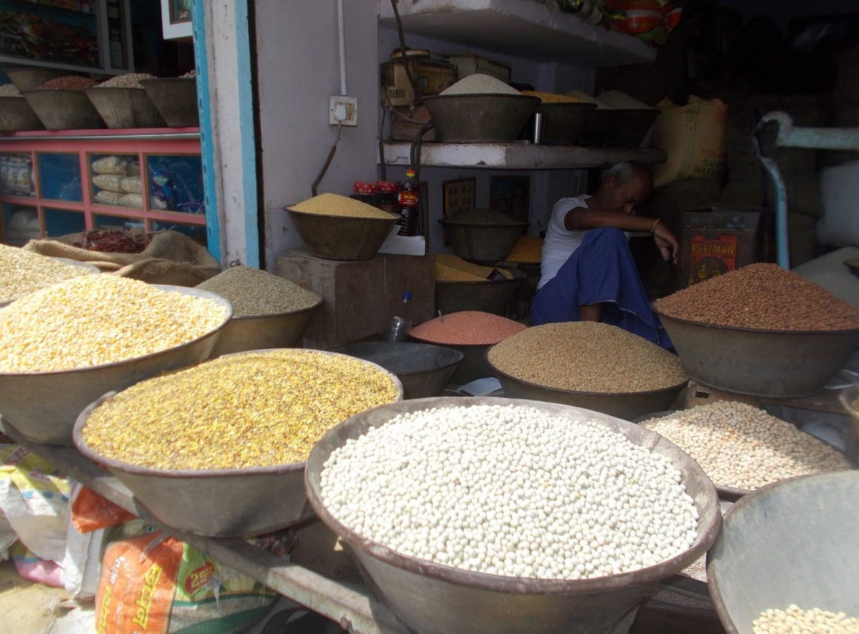 India's wholesale prices fall 0.26% in September