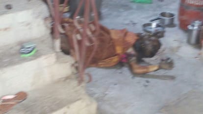 Two suicide in Mohanlalganj.