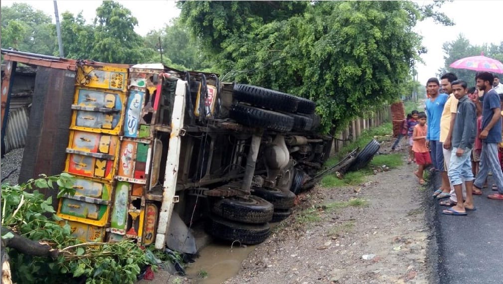 Truck collides with school wall 