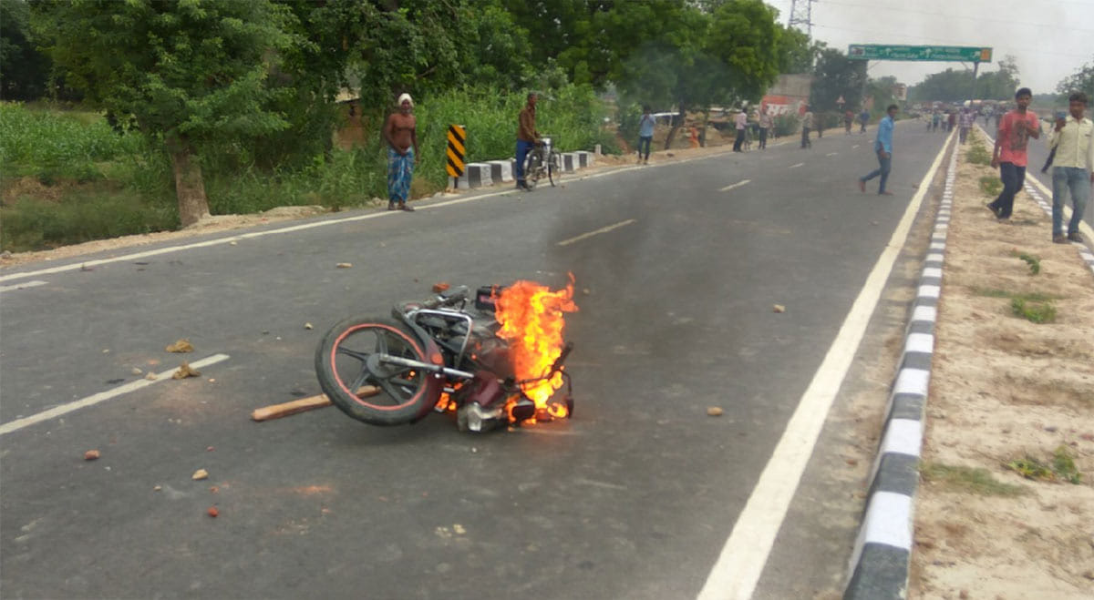 three people dead in road accident