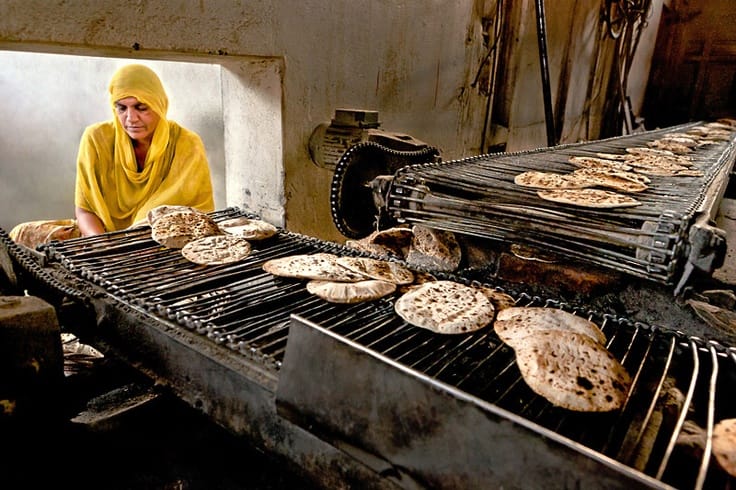 biggest kitchen of the world in golden temple amritsar kitchen