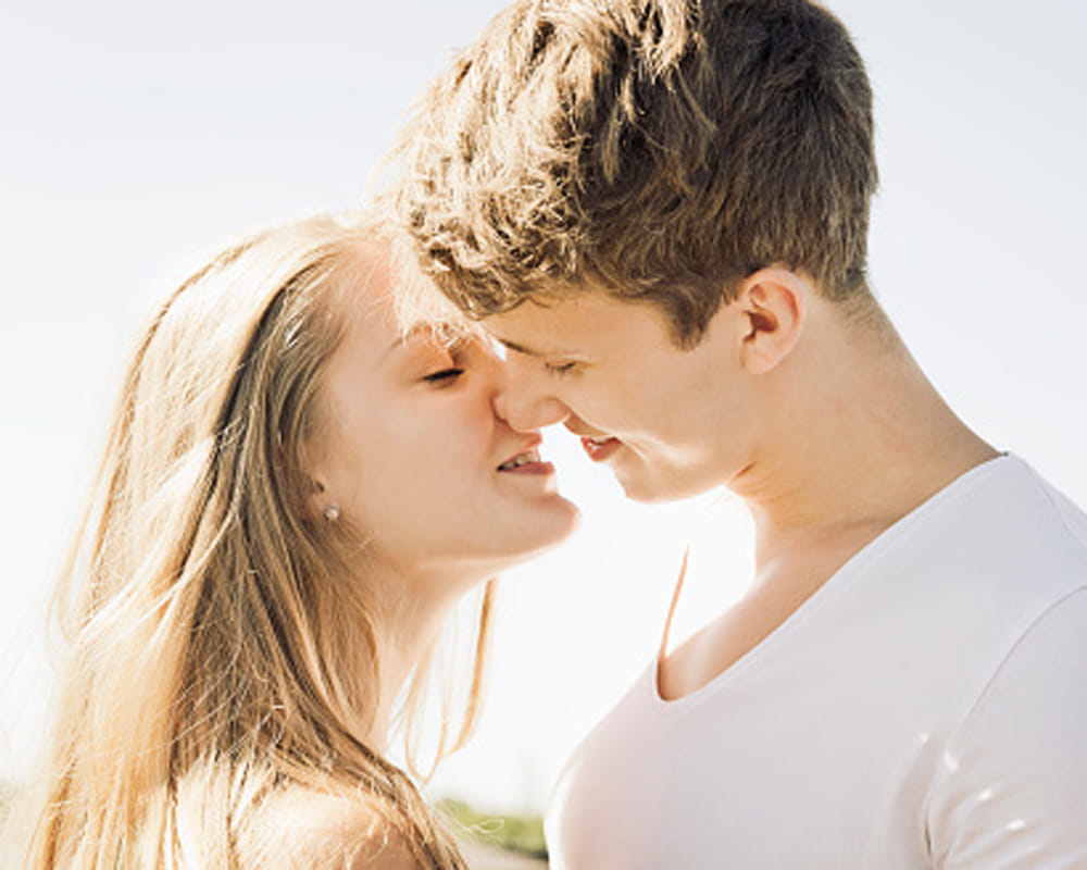 kissing can lead you these 5 infections