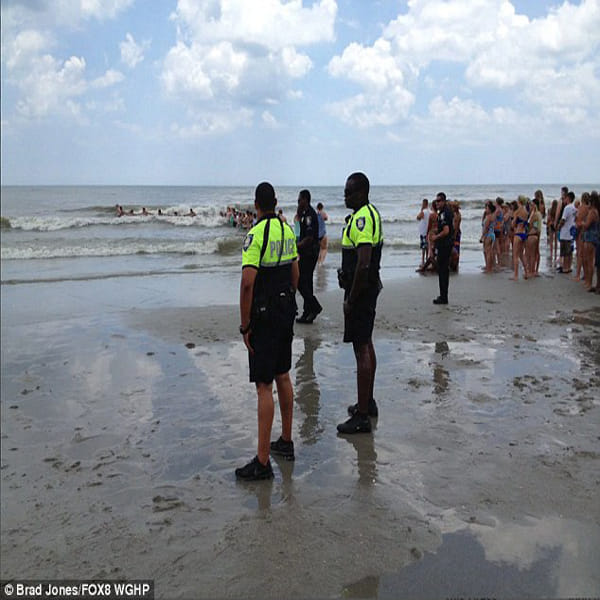 'human chain' of nearly 150 people to rescue missing 14-year-old swimmer at Myrtle Beach
