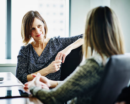 tips to handle flattering employees of boss