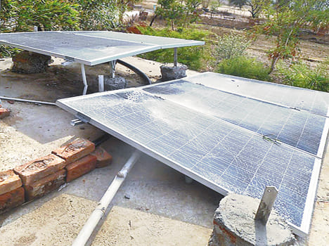 Gale was the fall of the solar water panel