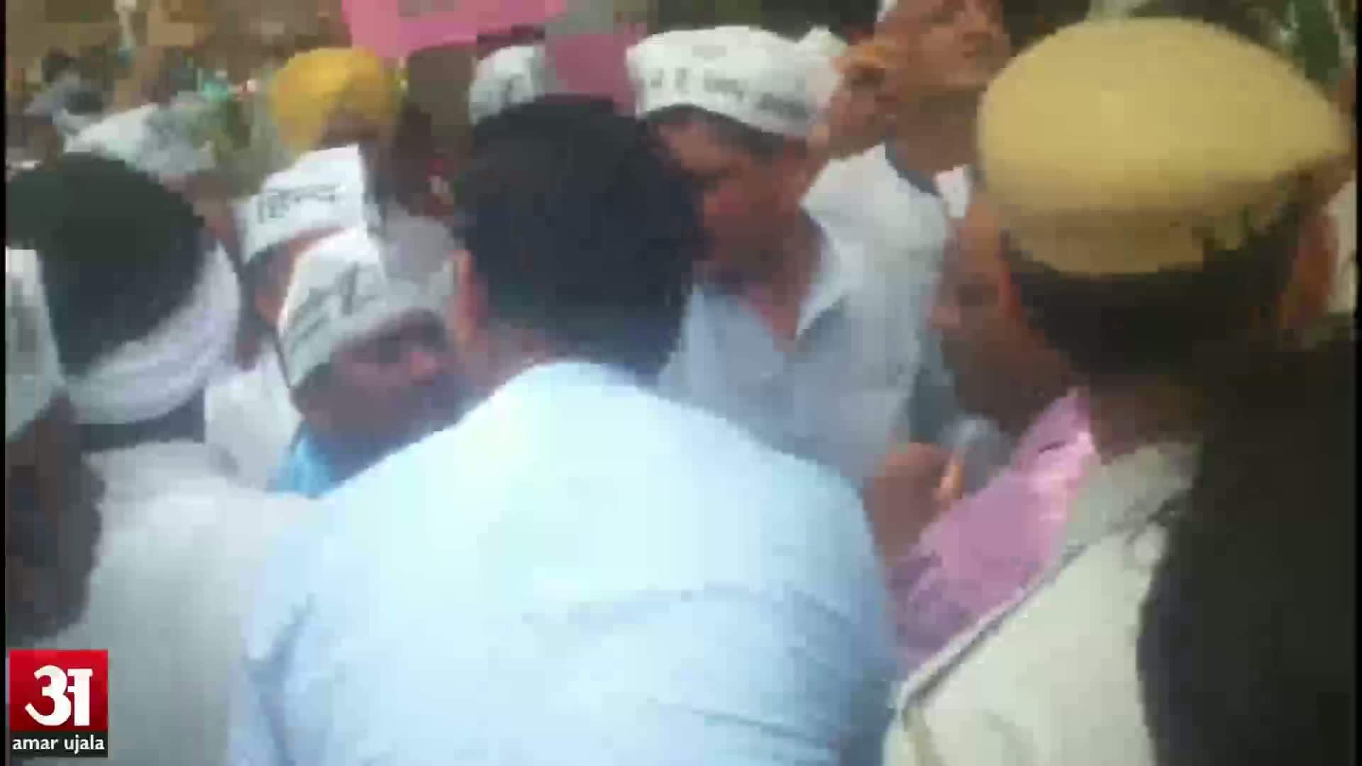 Flies tend people to leave village, protest 