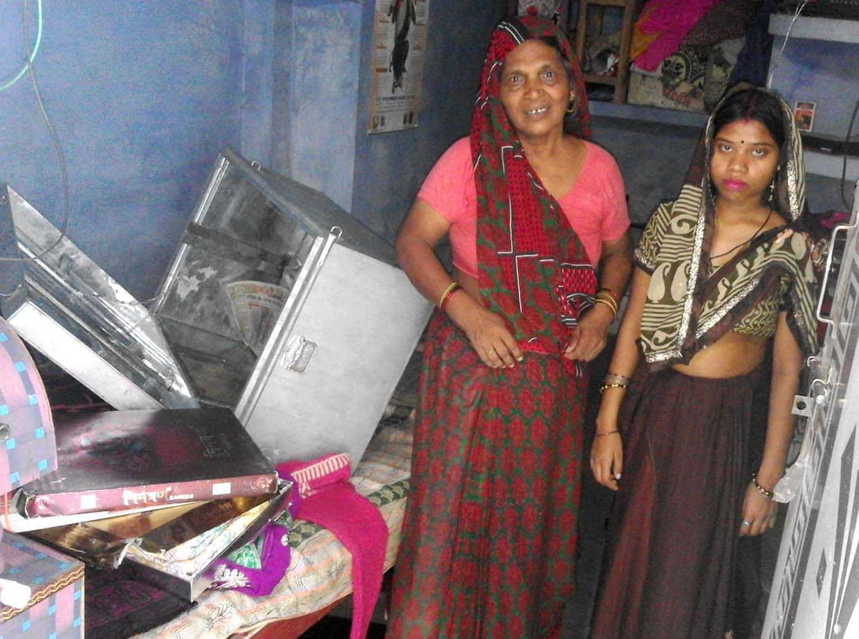 Burglars broke into the house with a ladder to clear goods