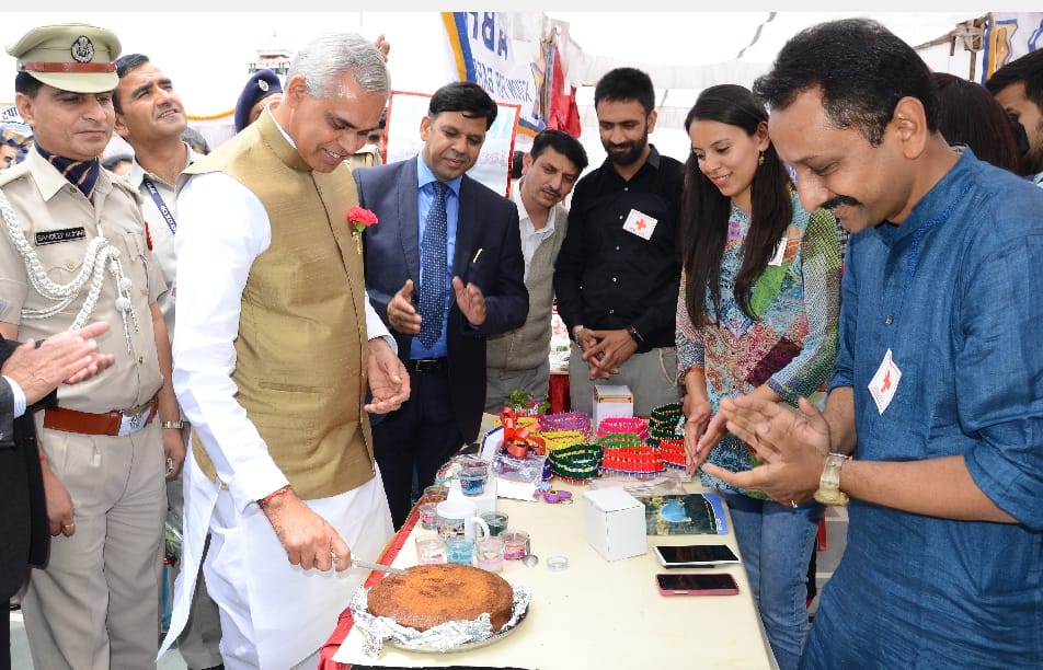 Red Cross fair at ridge shimla, live photos