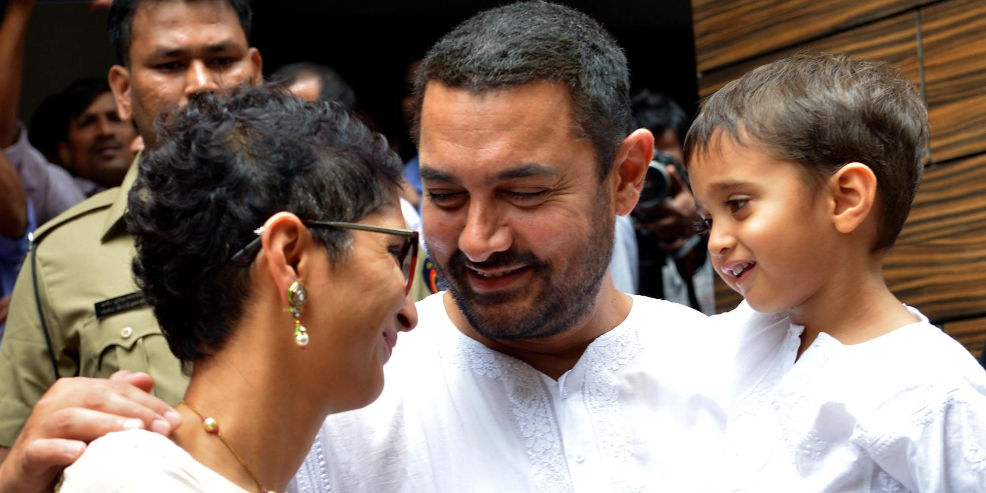 movie dangal hero aamir khan new look viral on social media