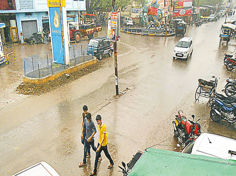 By shifting lashed Bdra, ten mm rainfall