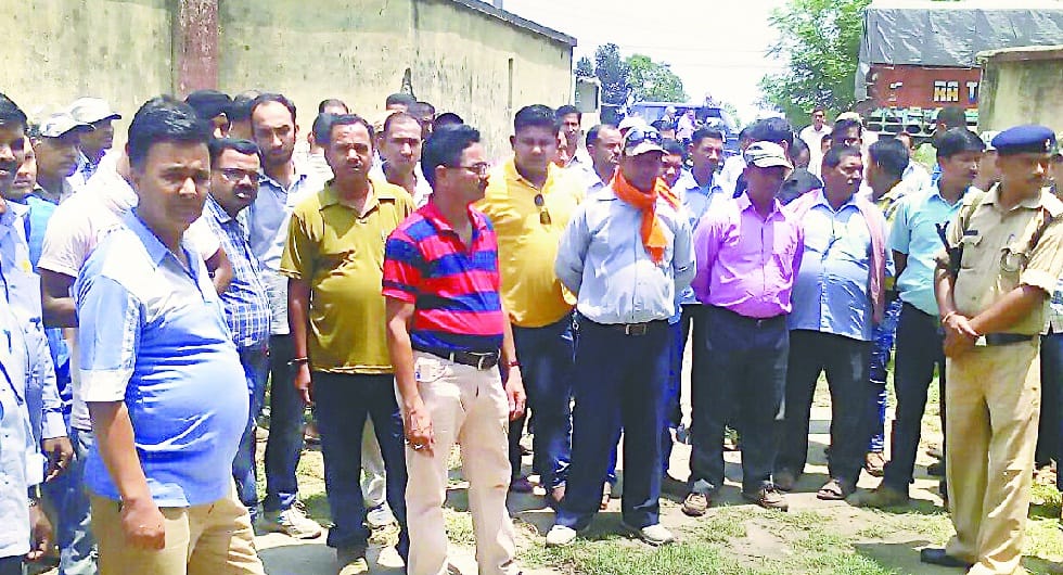 Forest guard murder case filed against three people k