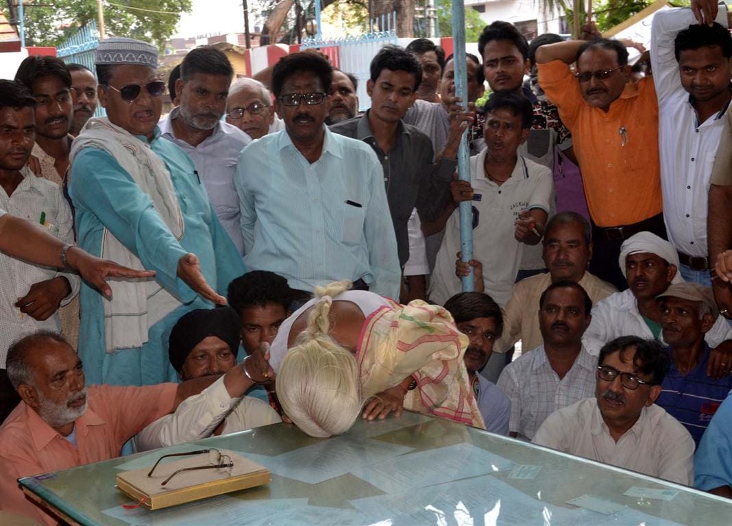 Congress leader Bansal Vimala not feeling leads police cordon
