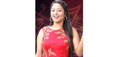 Sa Re Ga Ma Pa 2016 Contestant Harjot Kaur mother simmi arora pays obeisance at naina devi temple