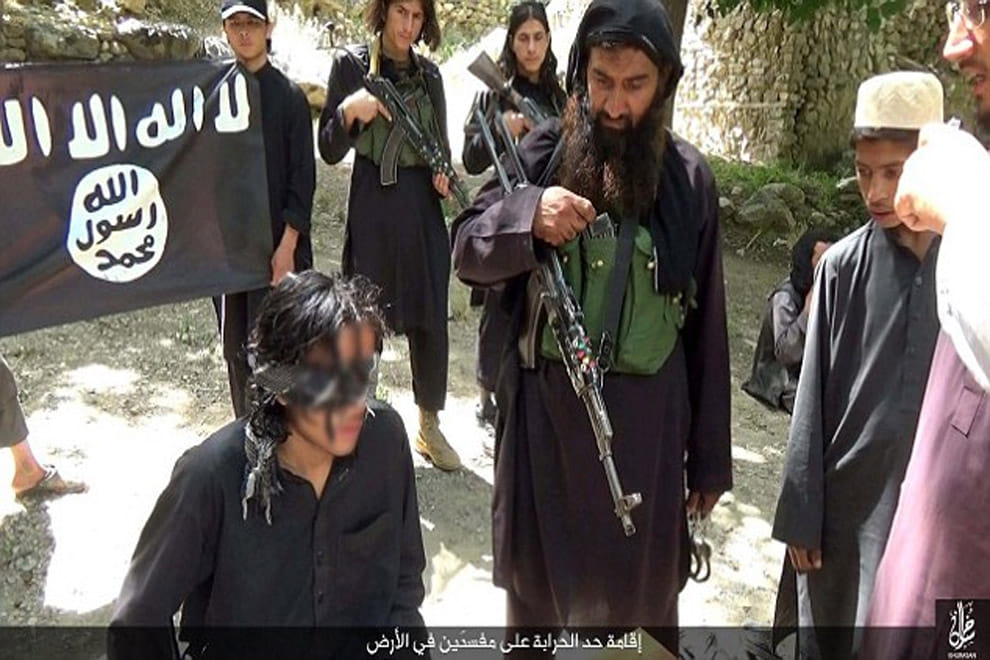 Thief has his hand and foot AMPUTATED by ISIS 