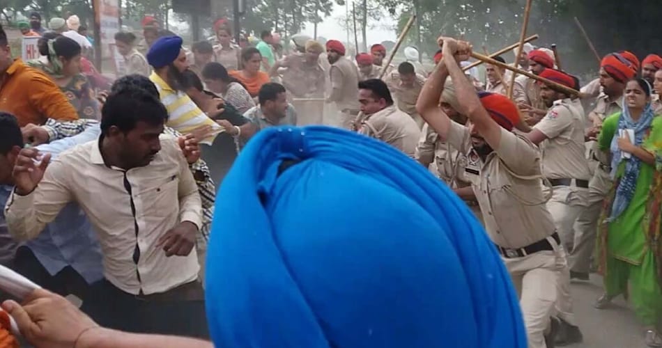 police lathicharge on teachers in bathinda, lady teacher try to burn alive