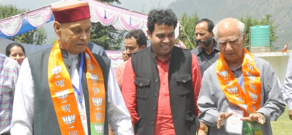 Prem Kumar Dhumal statement on Virbhadra singh at kullu.