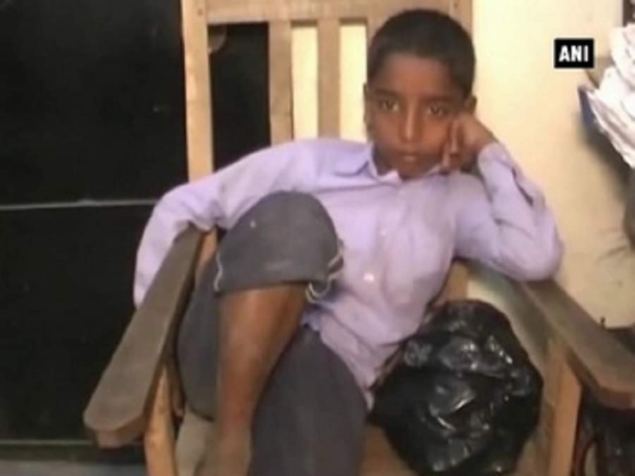 साधू को रंगे हाथों पकड़ा