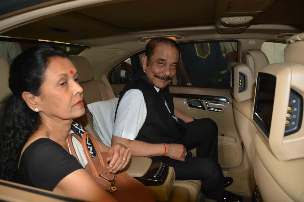 Sahara has done a deal to sell Plaza Hotel in America for 4000 crores rupees