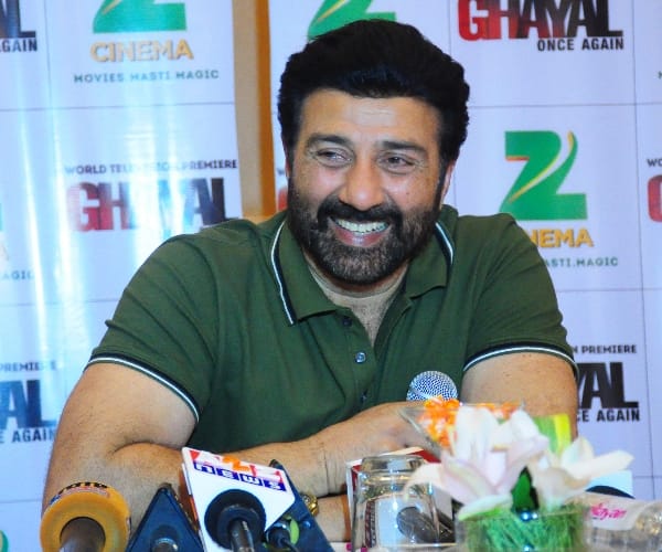 Sunny deol speaks about Udta Punjab issue.