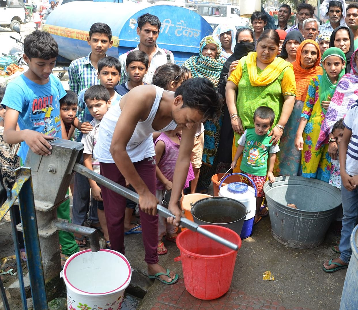 Khan Sarai dying to water.